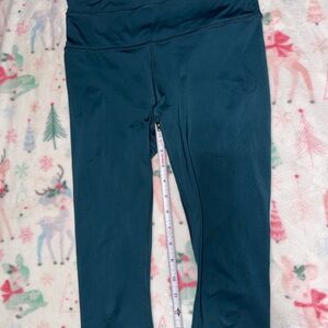 Athleta Accelerate 7/8 Tight Cropped Crop Legging small Activewear